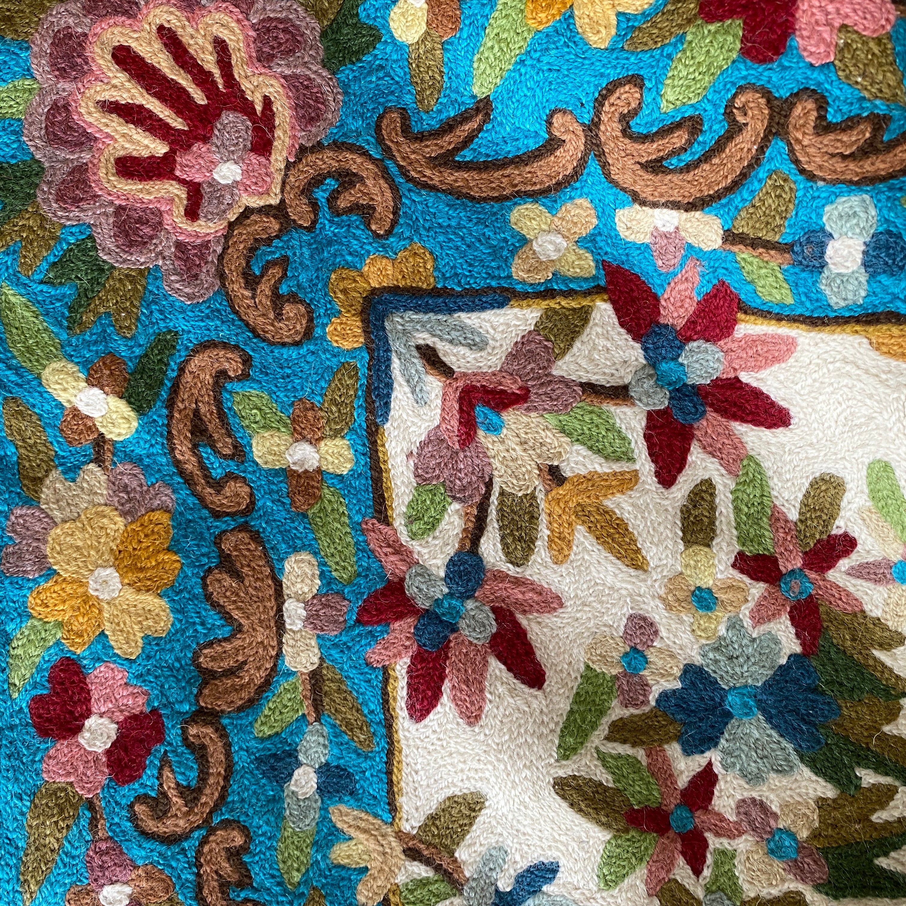 Kashmir Atelier – Gulzar Garden Rug (80 x 122 cm)